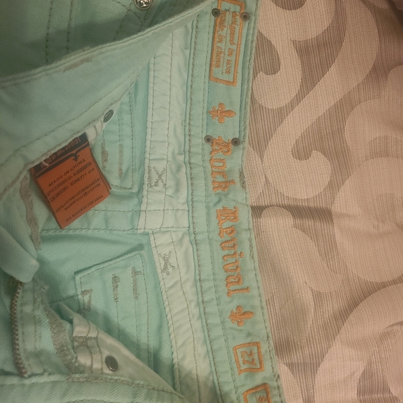 Rock Revival Shorts - Picture 2 of 4